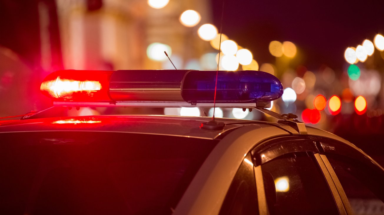Poliser, brott och olösbara mysterier – det är saker du kan hitta i en deckare.
