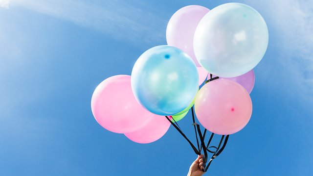 Ordet ballong är ett substantiv. Att kunna grammatik är som att lyfta lite högre i språket.