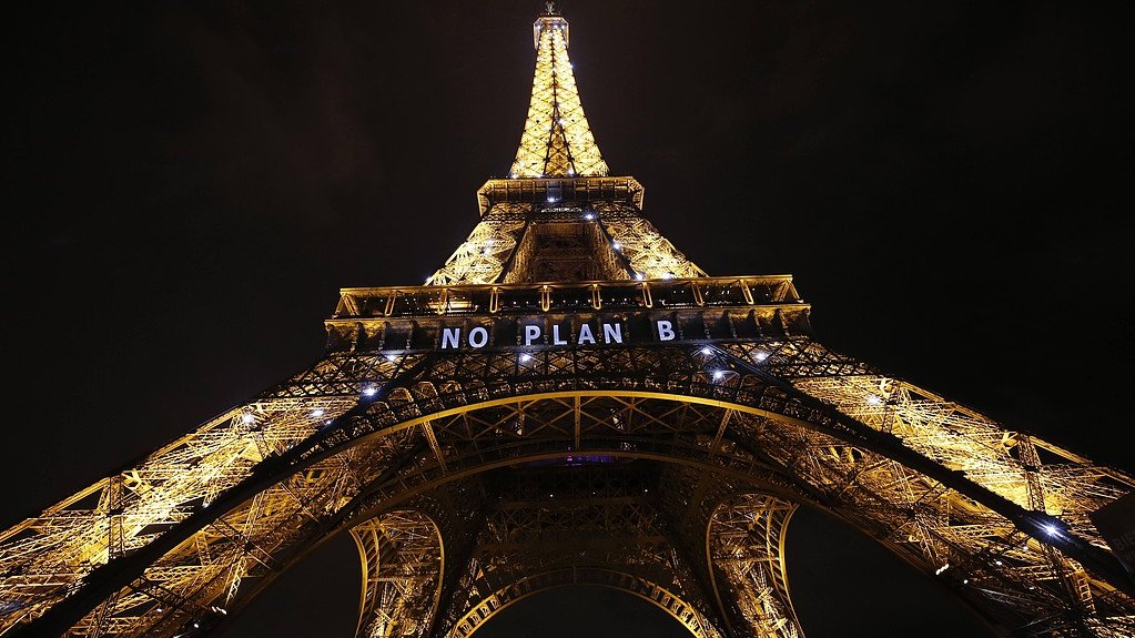 Vid klimatmötet i Paris 2015 lyckades världens länder för första gången enas om en gemensam plan för att möta klimathoten.